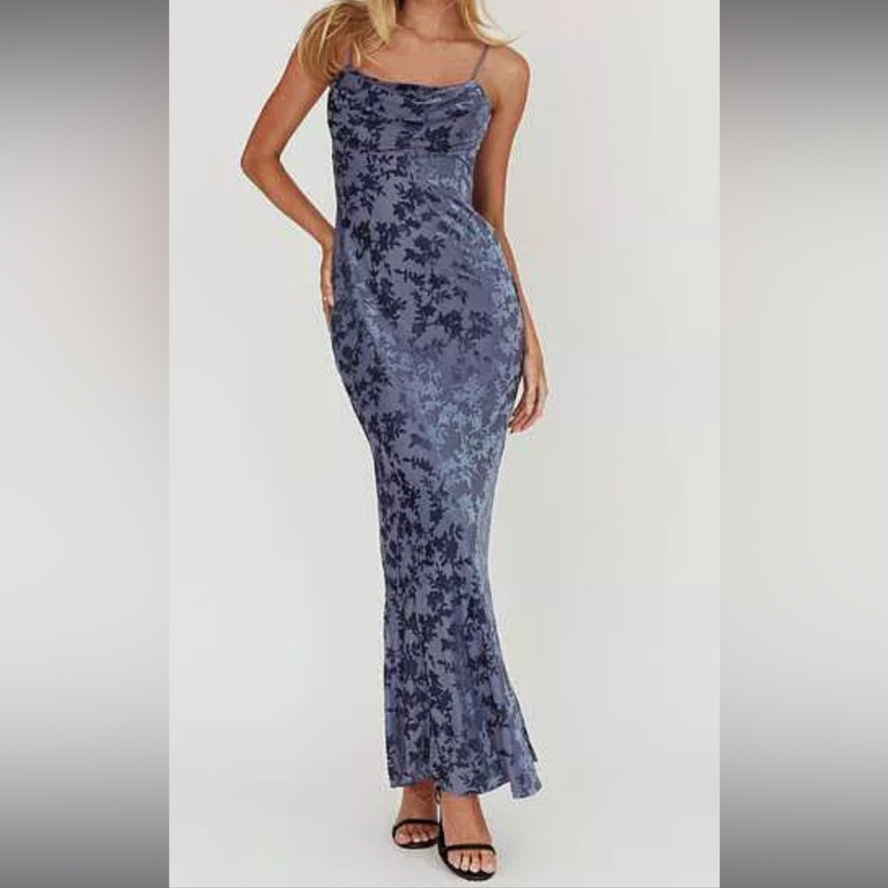 Elegant Blue Floral Dress- Size L